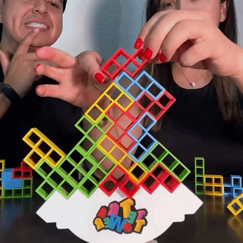 Swinging Tower Game - Fun Stacking Building Blocks